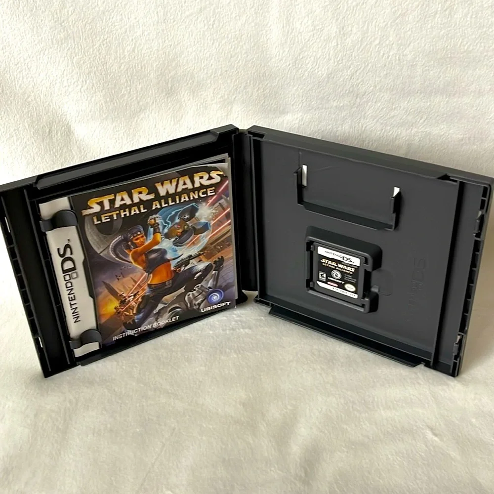 Nintendo DS Star Wars Lethal Alliance Video Game Complete w/Case & Manual